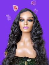 Load image into Gallery viewer, Wavy 5*5 Closure Wig
